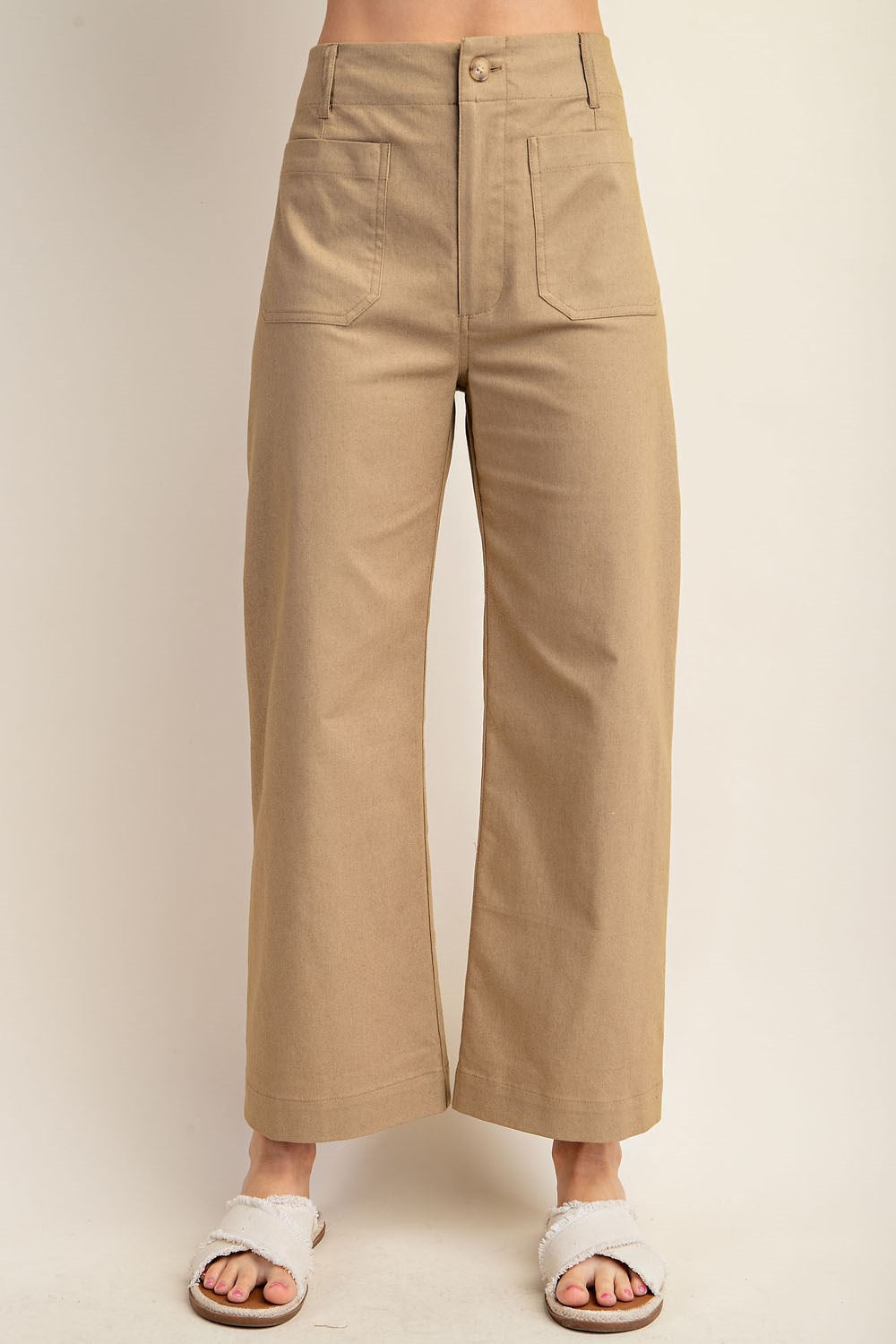 Gigio Ankle Cropped Summer Pants in a Stretchy Denium-Like Fabric wih Pockets in Khaki