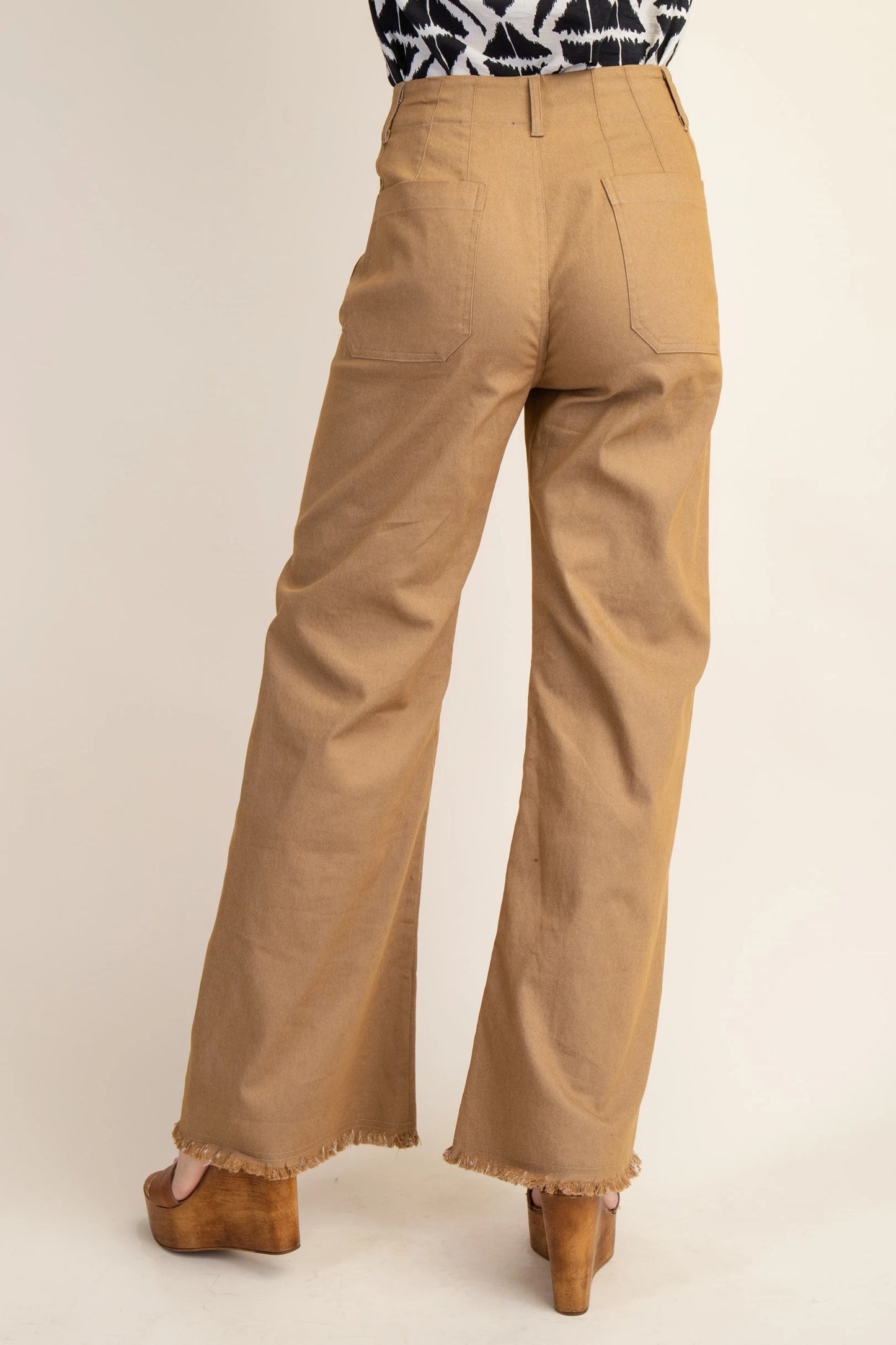 GiGio High Waisted Flared Pants with Frayed Hem in Camel