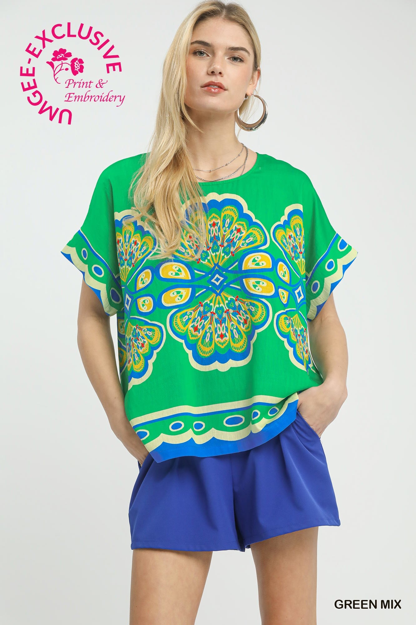 Umgee Mixed Medallion Print Short Sleeve Top in Green