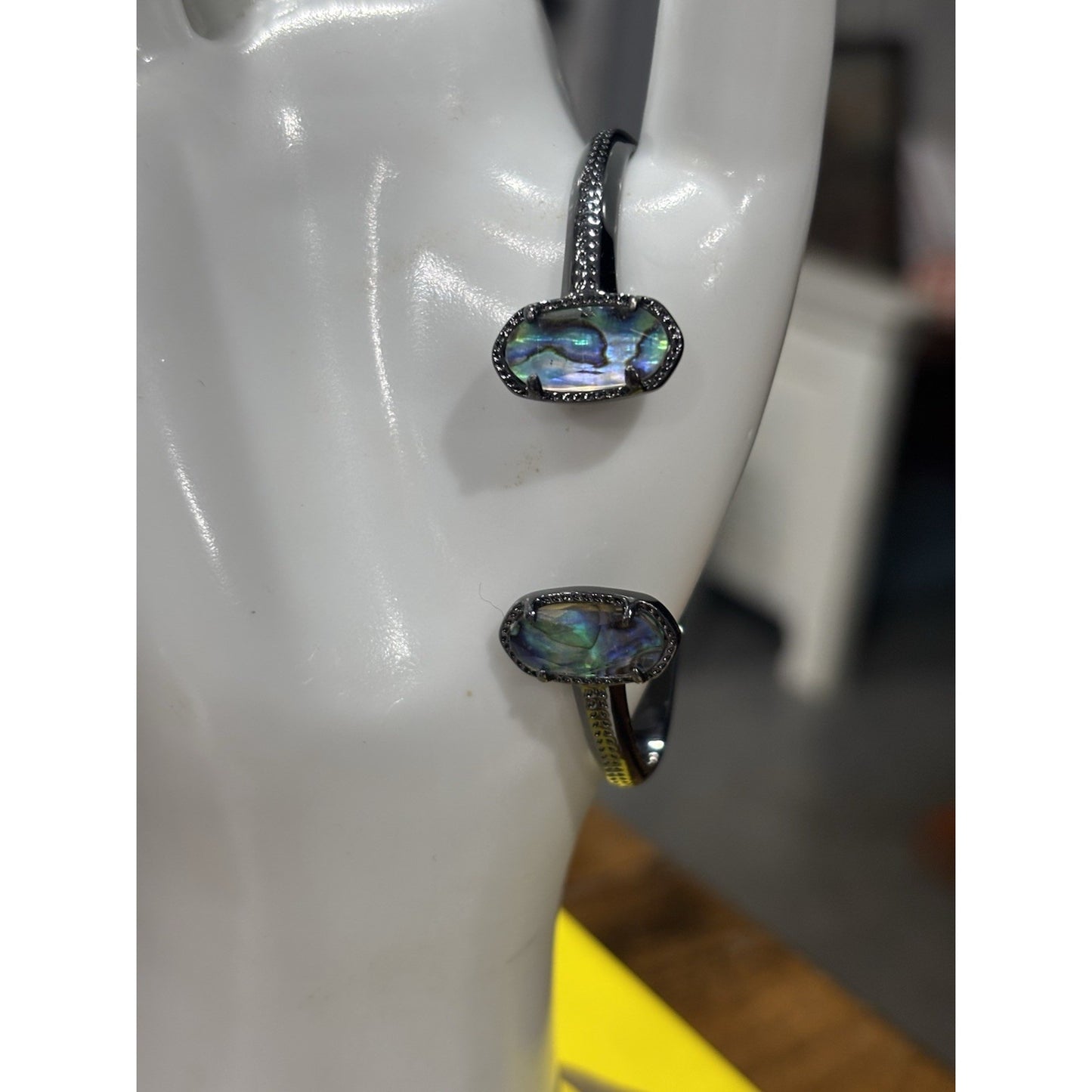 Kendra Scott Elton Pinch Cuff Bracelet In Gunmetal Abalone Shell Adjustable