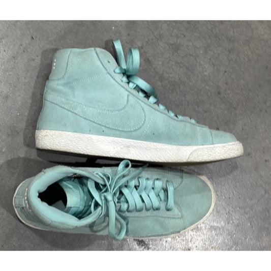2017 Nike Blazer Mid Island Green Youth Size 6