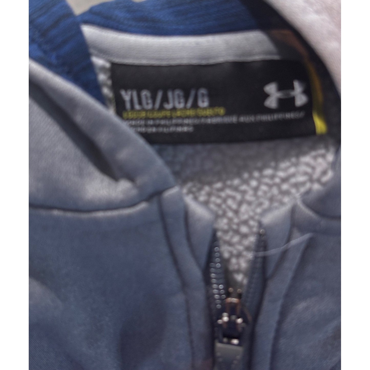 Under Armour Youth Medium Gray Full-Zip Hoodie With Logo wear shown in pictures
