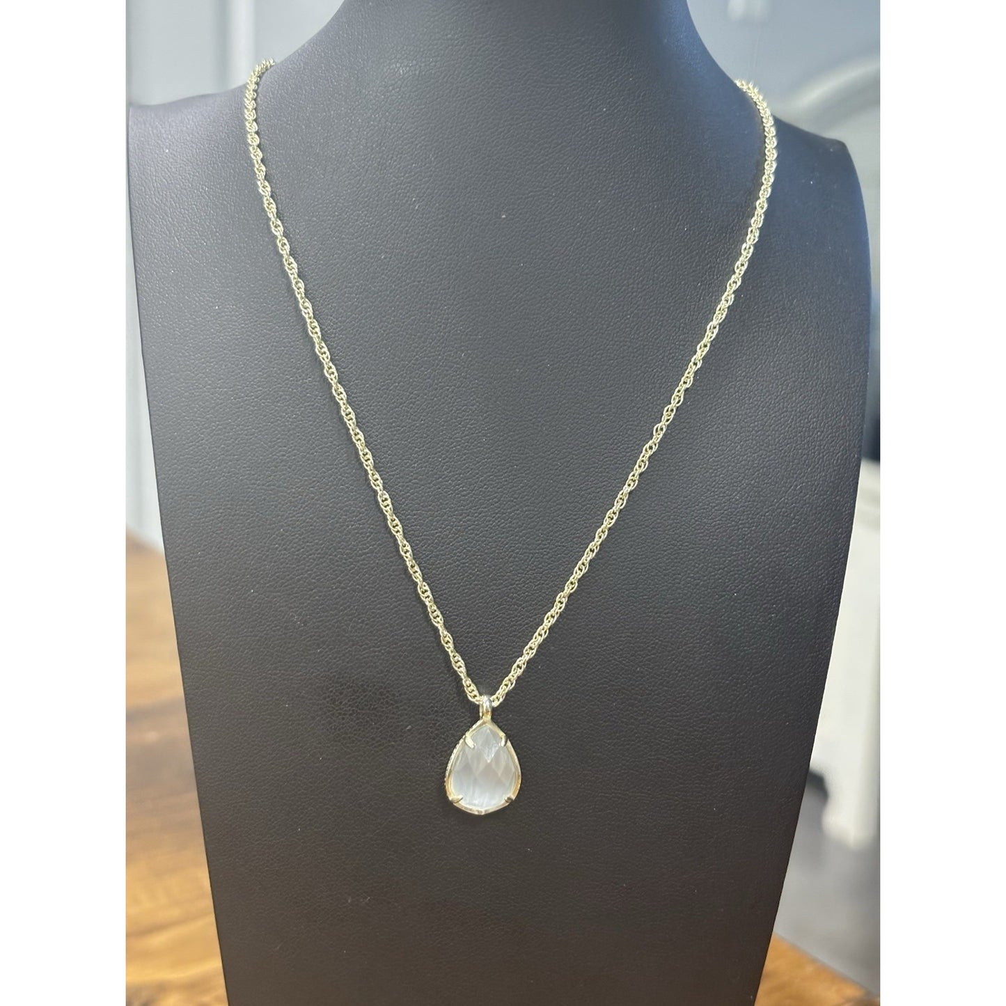 Kendra Scott Kiri Necklace In Gold Gray Slate Stone