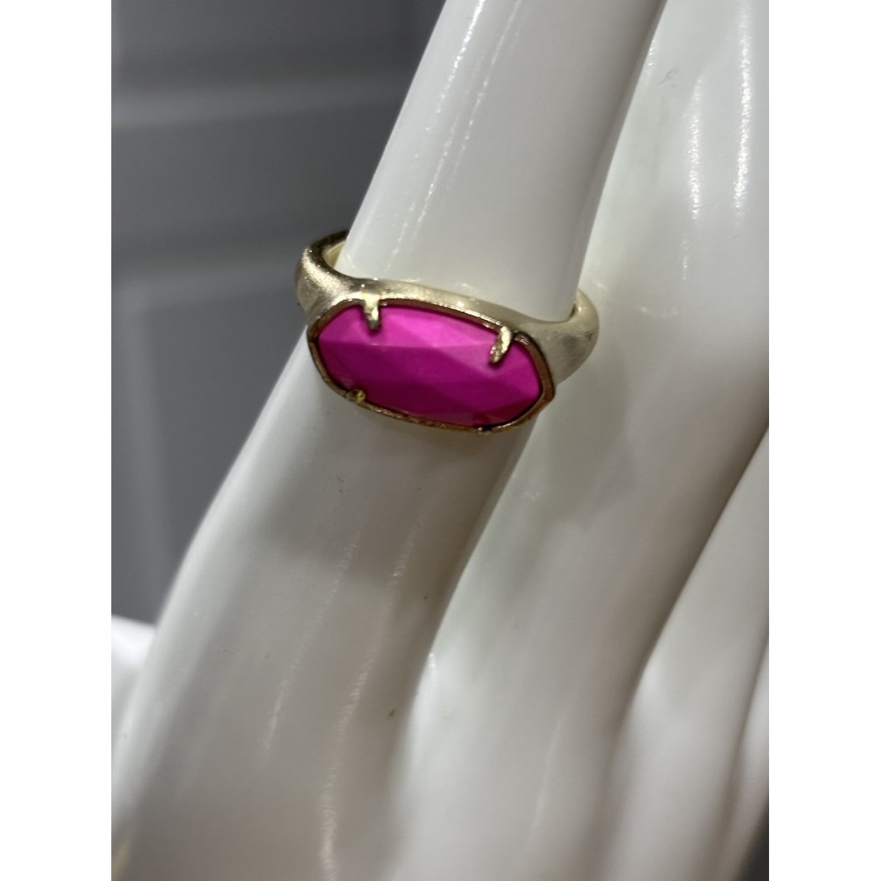 Kendra Scott Hot Pink and Gold Ring Size 6