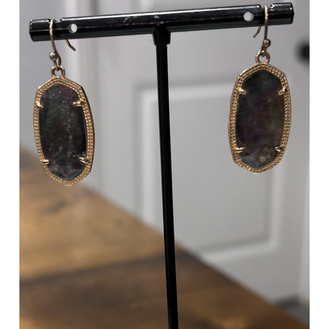Kendra Scott Dani earrings bronze veined jade gold tone