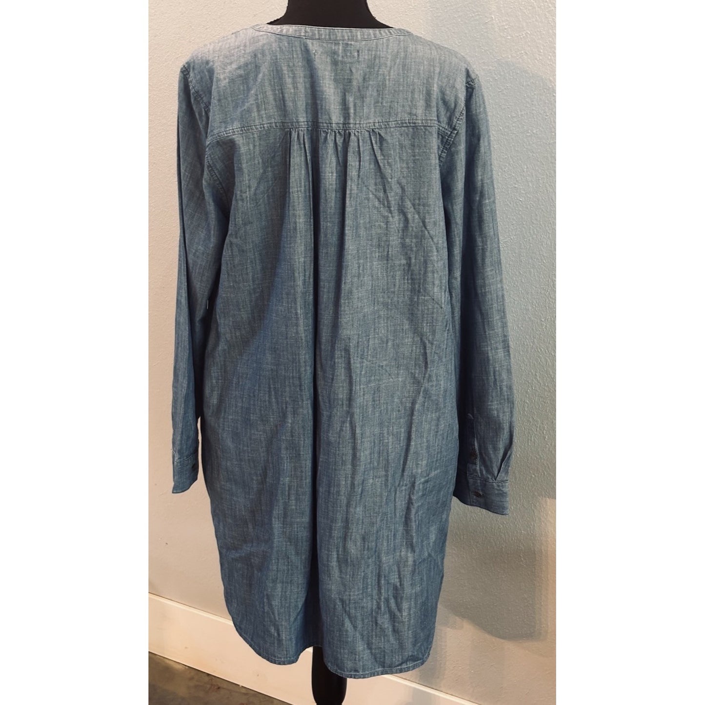Sonoma Dress Womens PL Blue Chambray Long Sleeve Shirt Pullover Collared V-Neck