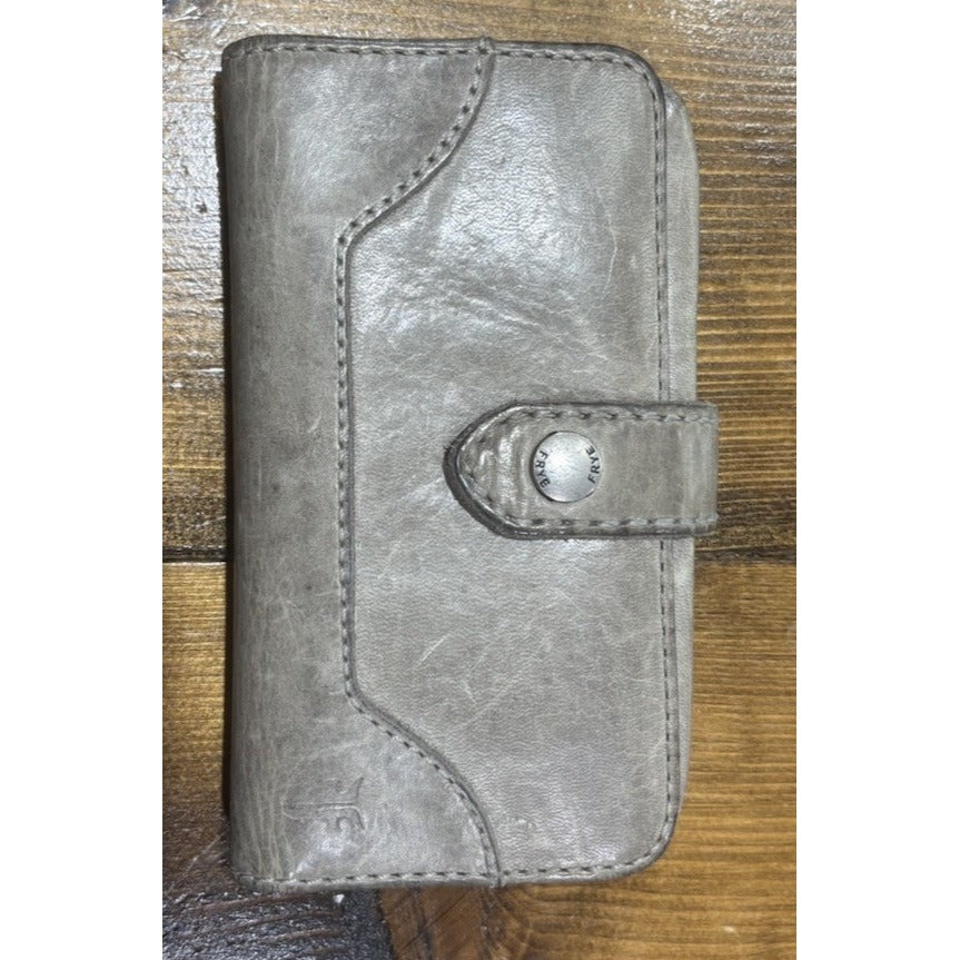 Frye Zip Clutch Wallet Distressed Leather Taupe Gray Clutch Snap