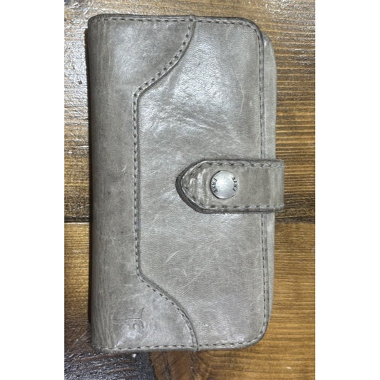Frye Zip Clutch Wallet Distressed Leather Taupe Gray Clutch Snap