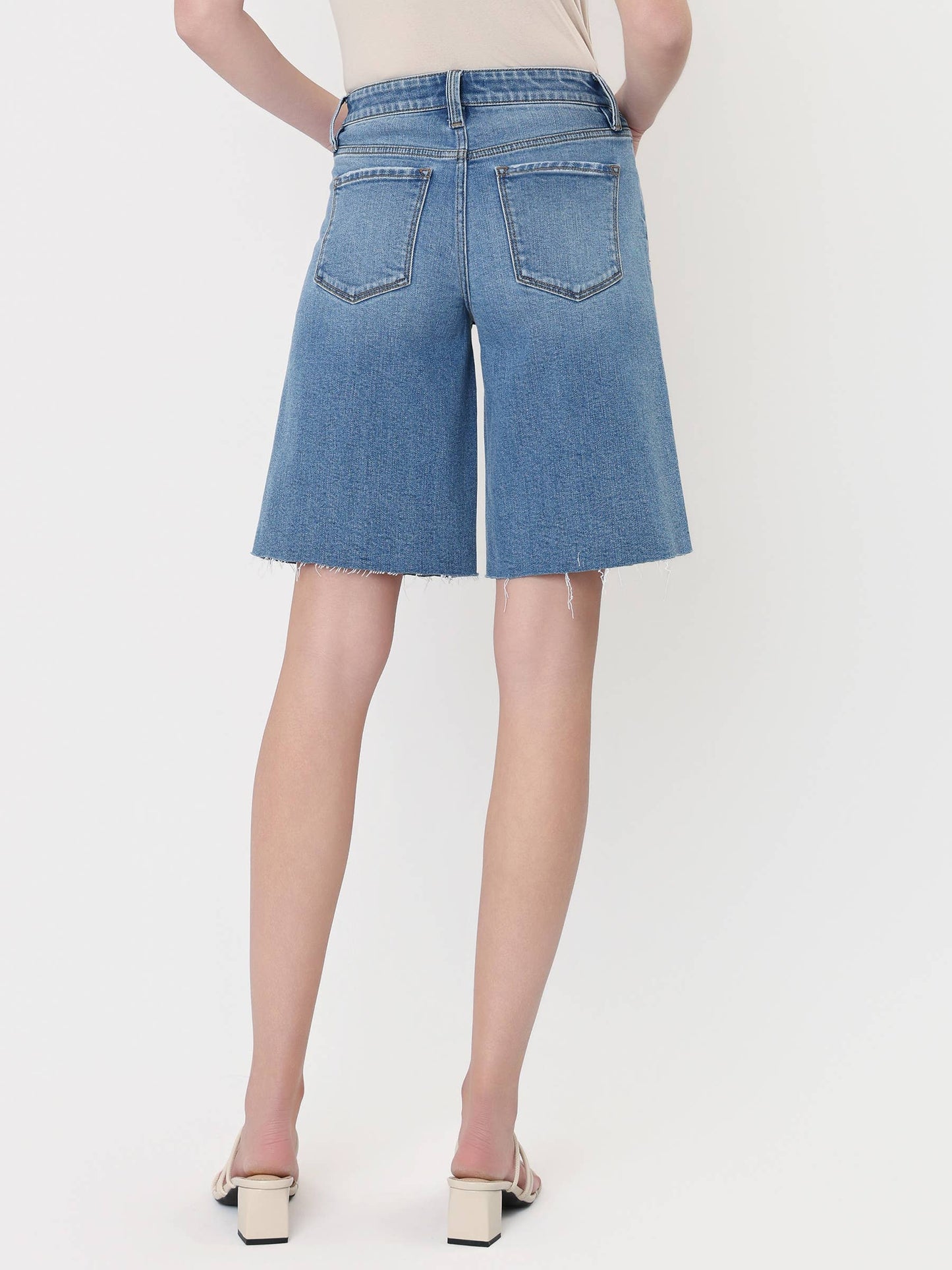 HIGH RISE WAIST TIE DENIM BERMUDA SHORTS T7430