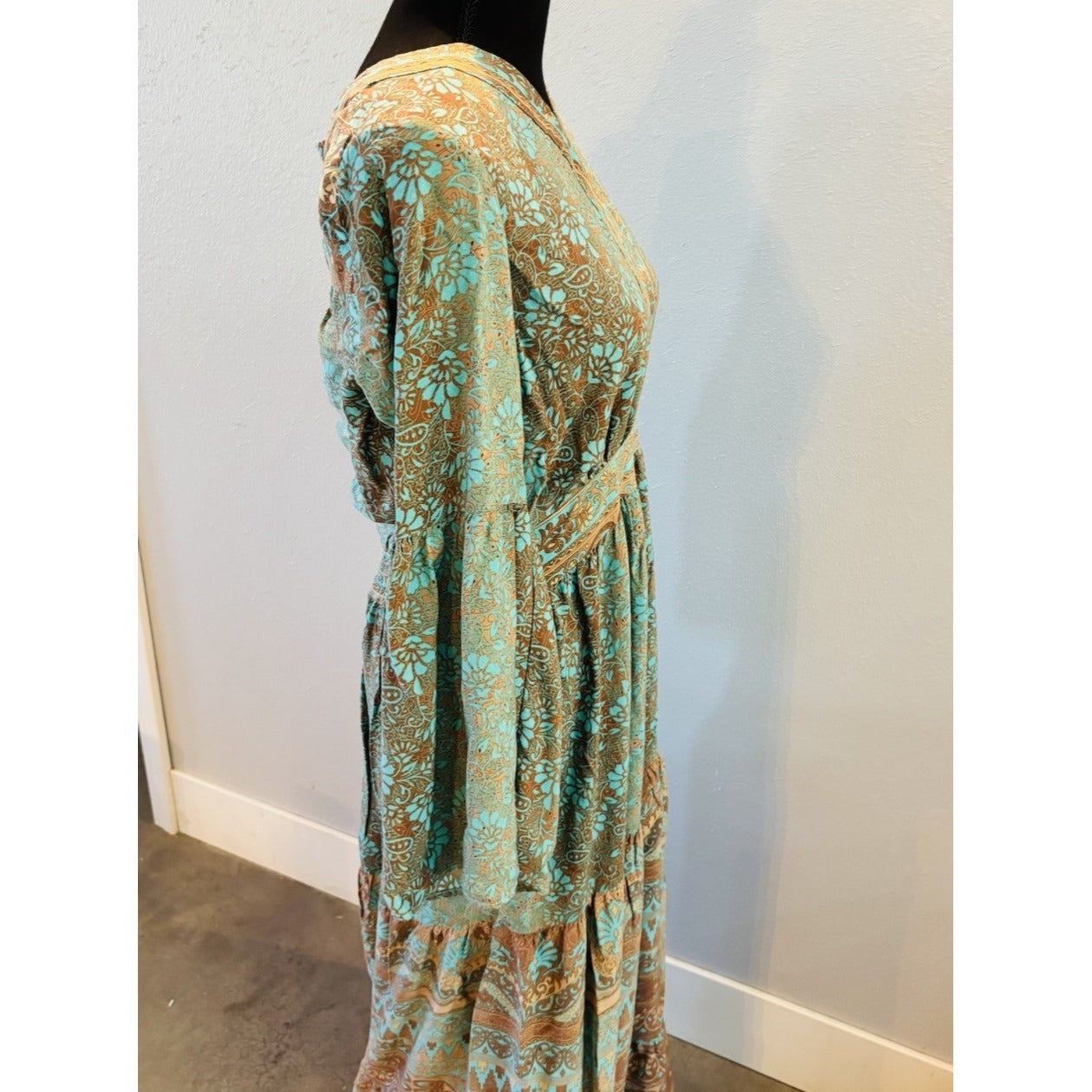 Sweet Salt Viscose  V-Neck Floral Tiered Maxi Dress Womens  Size 6