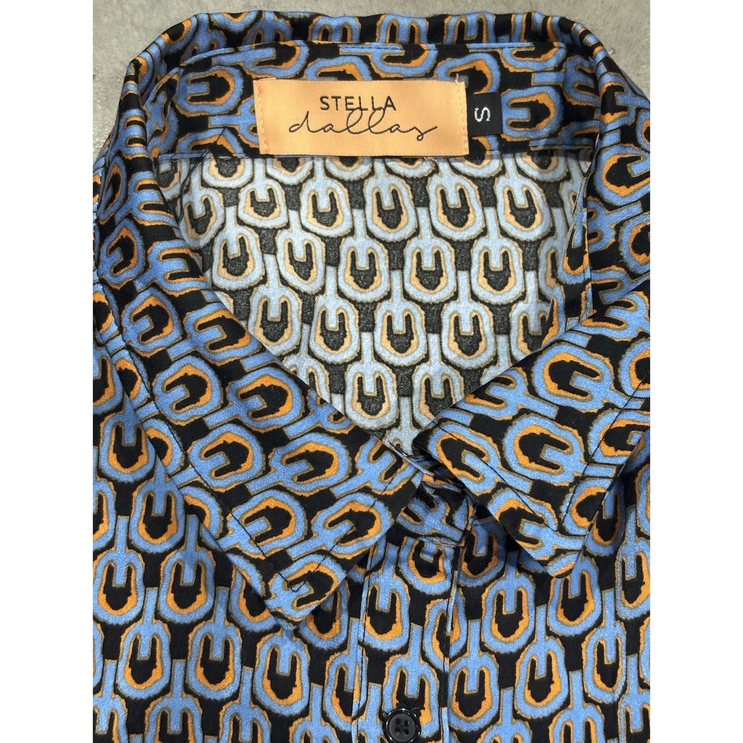 Stella Patterned Button Up Shirt In Oversized Small Very Soft