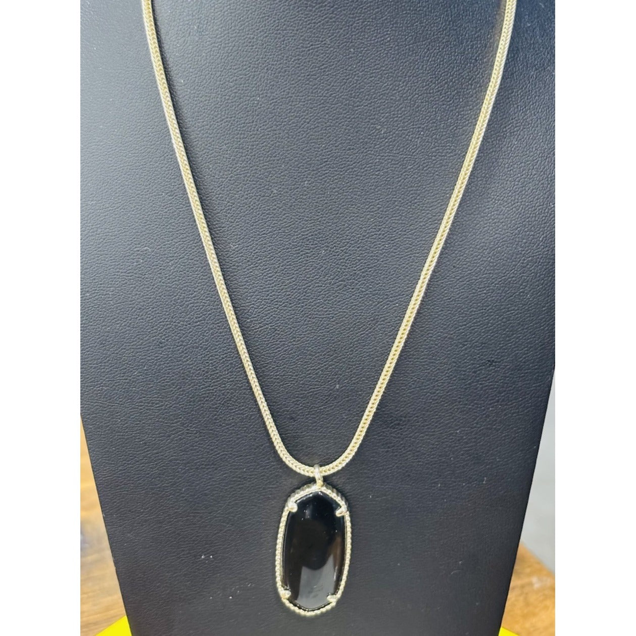 Kendra Scott Gold Necklace With Black Oval Stone Pendent