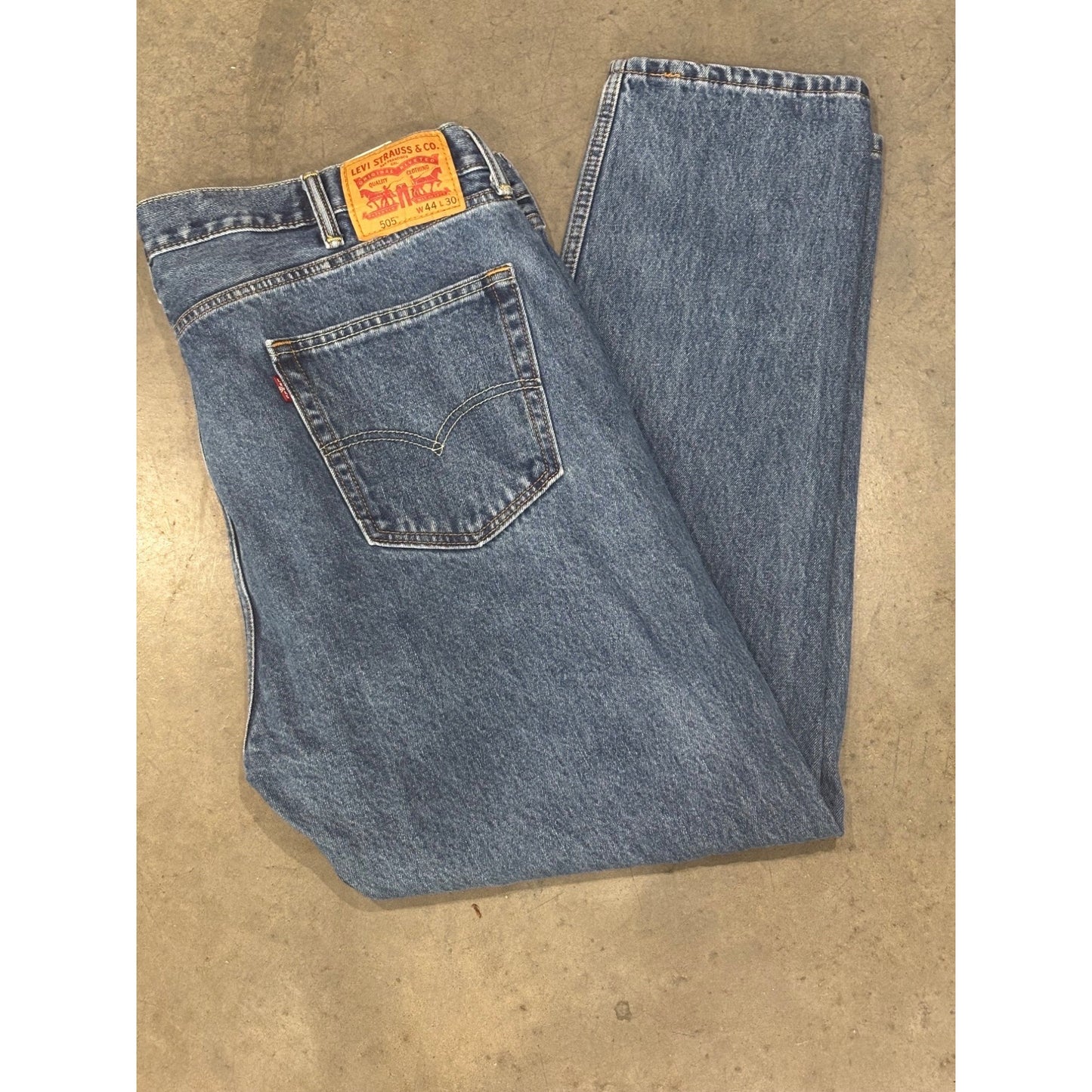 Levis 505 Blue Denim Men’s Straight Fit Jeans W44 L30