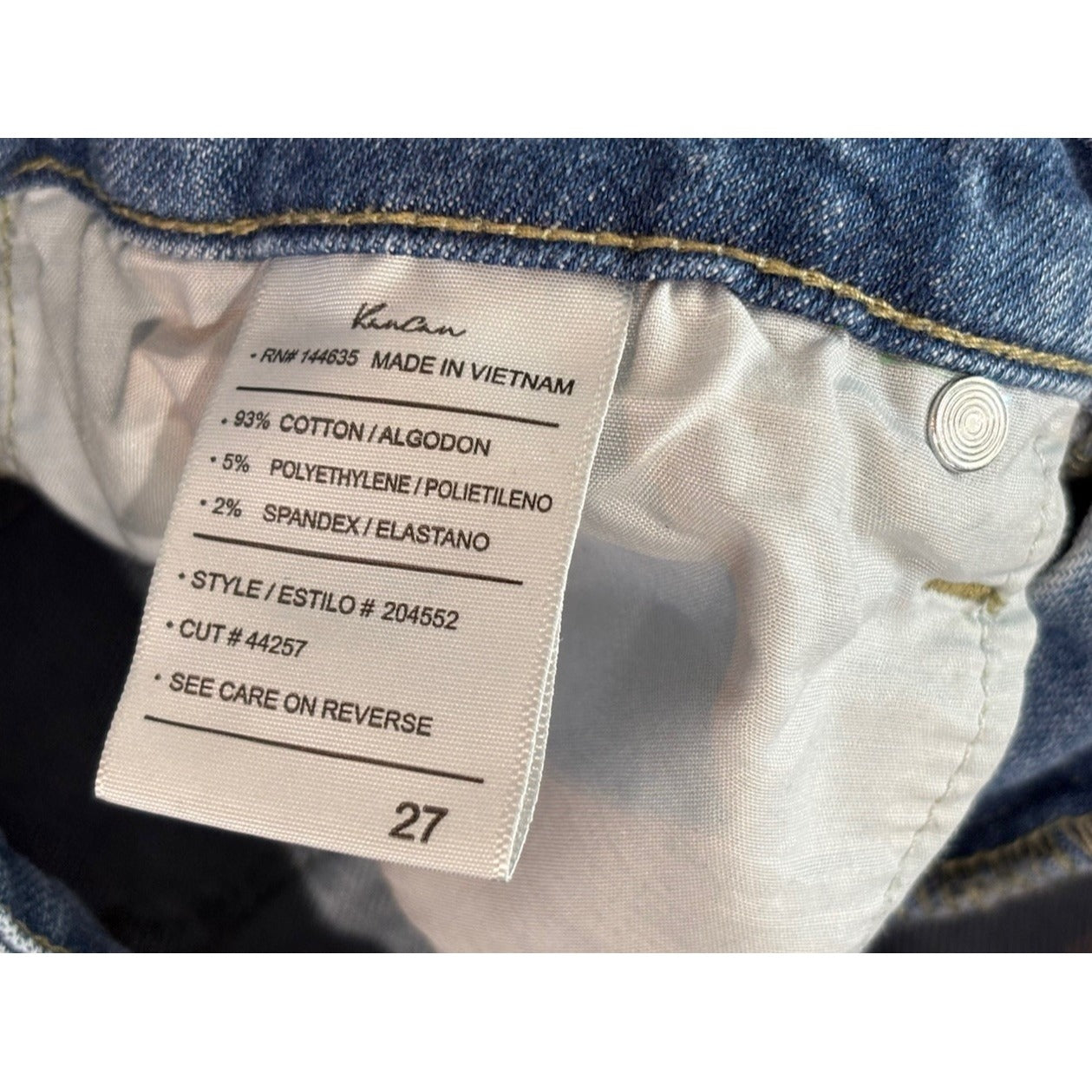 KanCan High Rise Button Fly Cropped Jean Light Wash Denim Womens Size 27 Relaxed