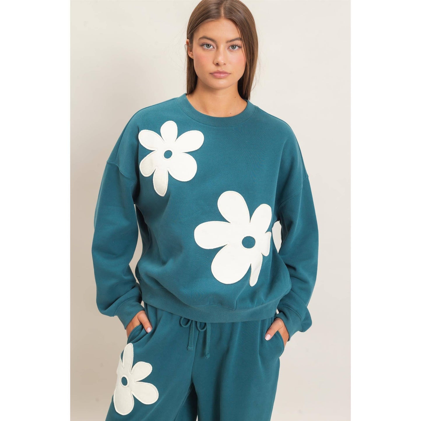 Double Zero Floral Applique Crew Neck Sweatshirt