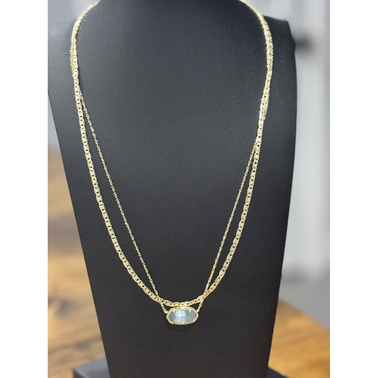 Kendra Scott Elisa Herringbone Gold Multi Strand Necklace in Gray Cats