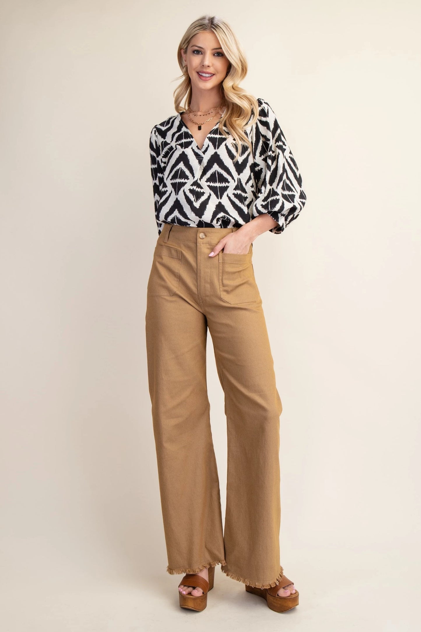 GiGio High Waisted Flared Pants with Frayed Hem in Camel