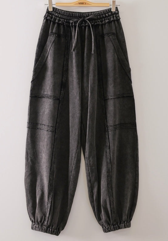 Very J Vintage Wash Cargo Jogger Pants