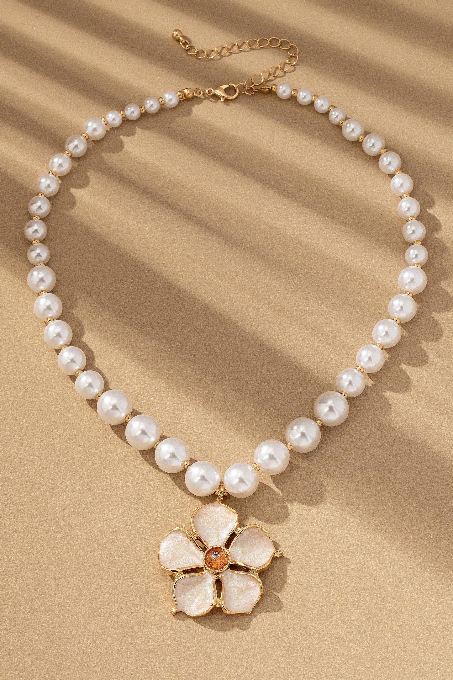 TRENDING HANDMADE CHUNKY BEADED CHARM NECKLACE | 80N92451