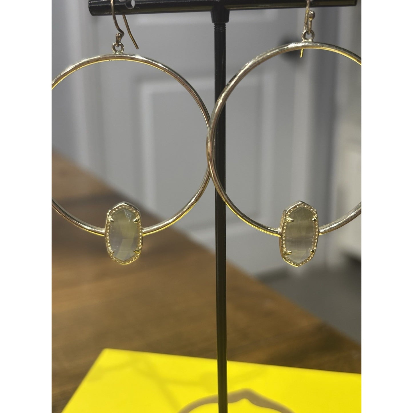 Kendra Scott Elora Gold Statement Earrings In Gold With Gray Cats Eye Stone