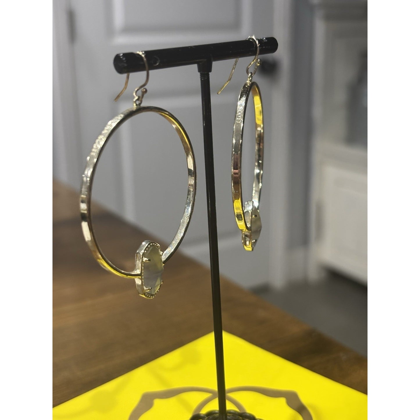 Kendra Scott Elora Gold Statement Earrings In Gold With Gray Cats Eye Stone