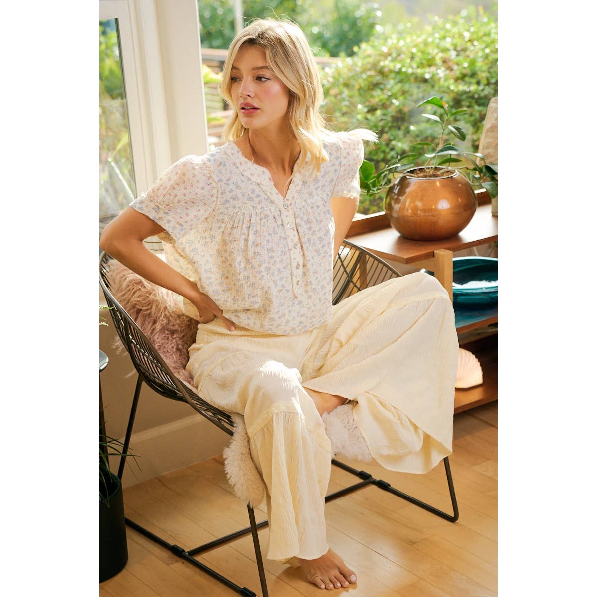 BiBI FLORAL CRINKLE NECKDROP SHORT SLEEVE BLOUSE TOP