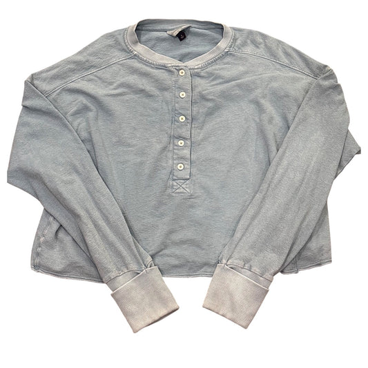 Universal Thread Womens Long Sleeve Henley Shirt Light Blue cropped Size M