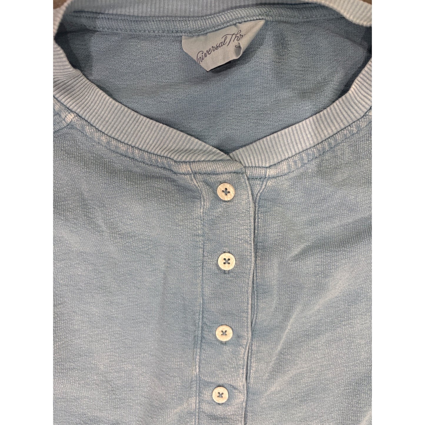 Universal Thread Womens Long Sleeve Henley Shirt Light Blue cropped Size M