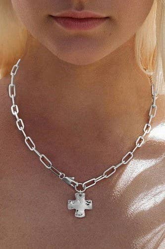 NOTABLE HAMMERED CROSS FRONT TOGGLE NECKLACE