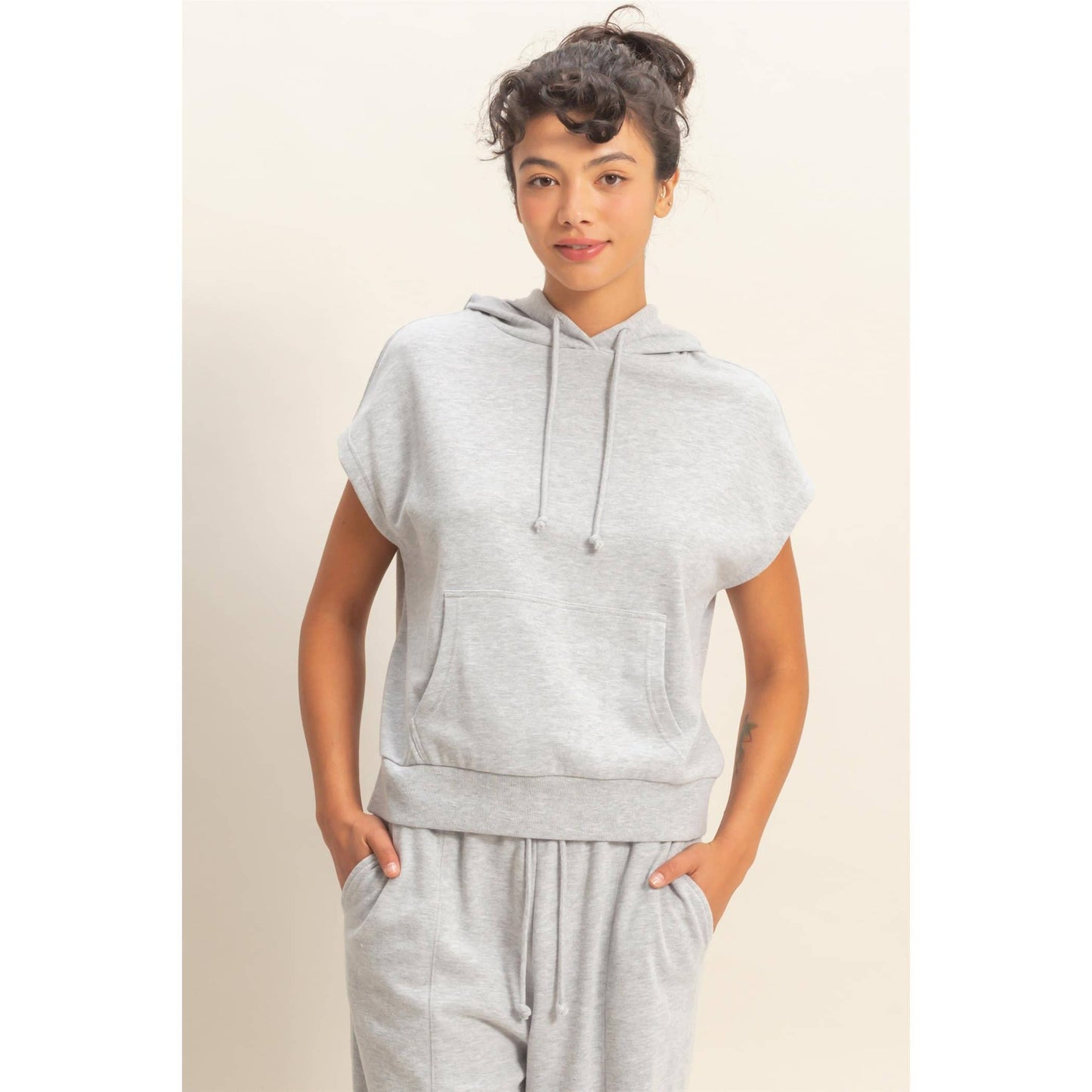 Acid Washed Sleeveless Hooded Kangaroo Pocket Top