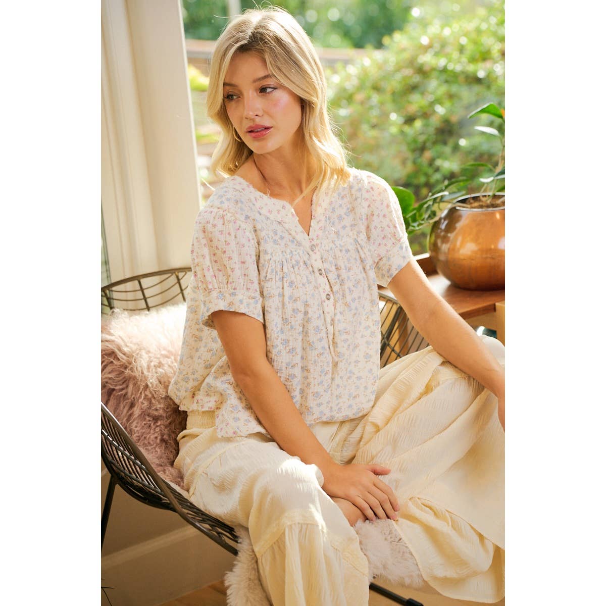 BiBI FLORAL CRINKLE NECKDROP SHORT SLEEVE BLOUSE TOP