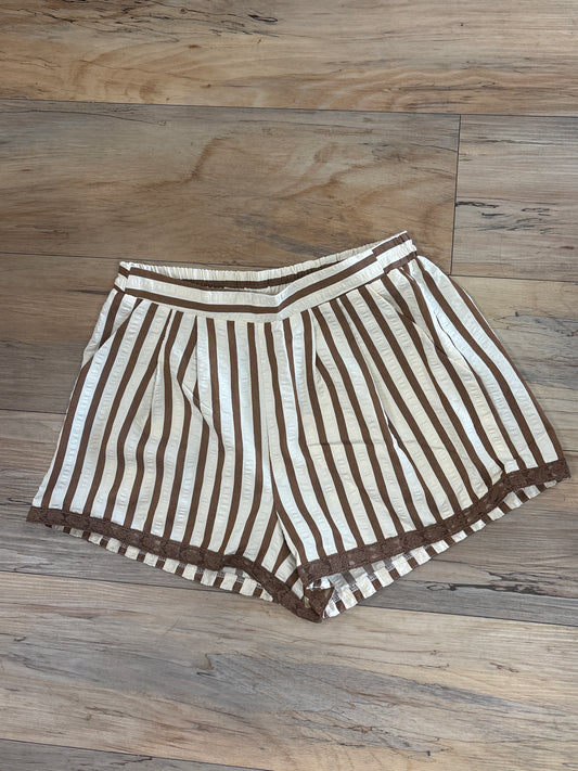 Umgee Stripped Shorts with Lacetape Drawstring in Green