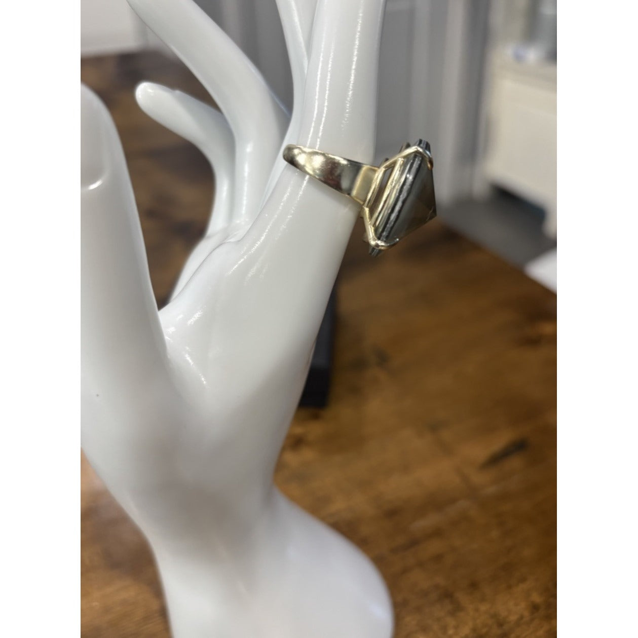 Kendra Scott Jolie Cocktail Ring In Gray Illusion Size 7