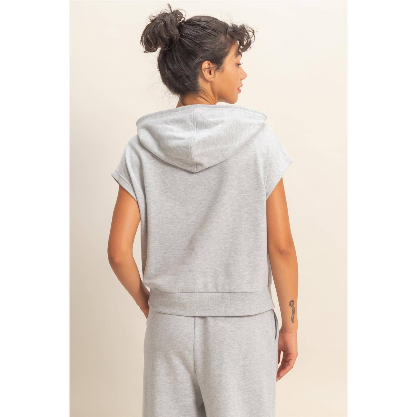 Acid Washed Sleeveless Hooded Kangaroo Pocket Top
