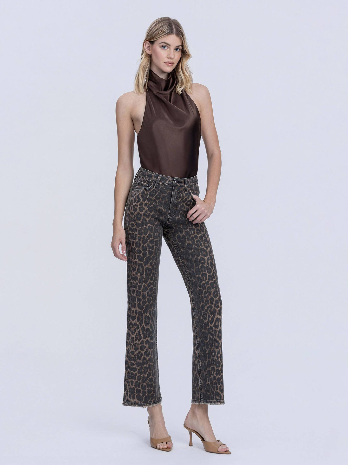 HIGH RISE LEOPARD PRINT SLIM WIDE JEANS F6381LPD