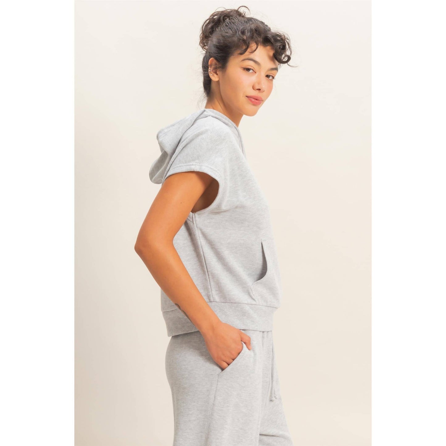 Acid Washed Sleeveless Hooded Kangaroo Pocket Top