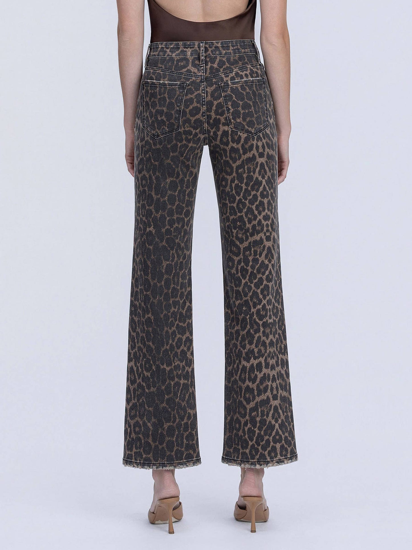 HIGH RISE LEOPARD PRINT SLIM WIDE JEANS F6381LPD