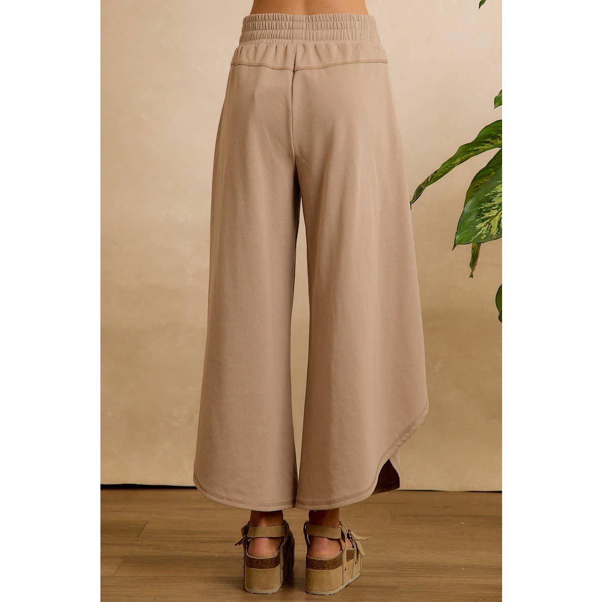 FRENCH TERRY OUT SEAM DETAIL TULIP HEM PANTS