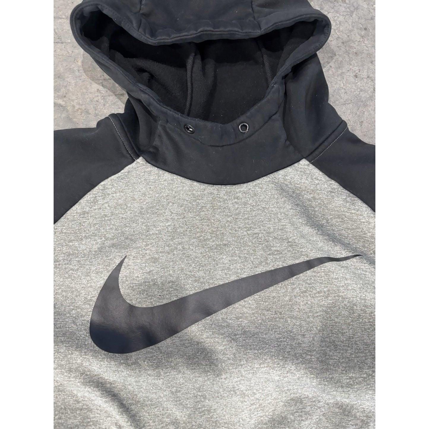 Nike Boy's Dri-Fit Pullover Training Hoodie, Grey/Black, Size: XXL