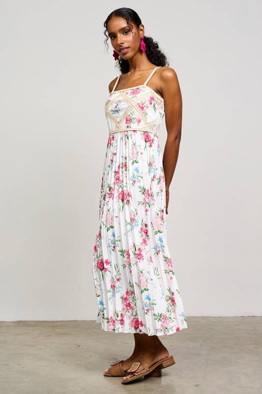 Printed Crochet Patch Pleated Sleeveless Dress