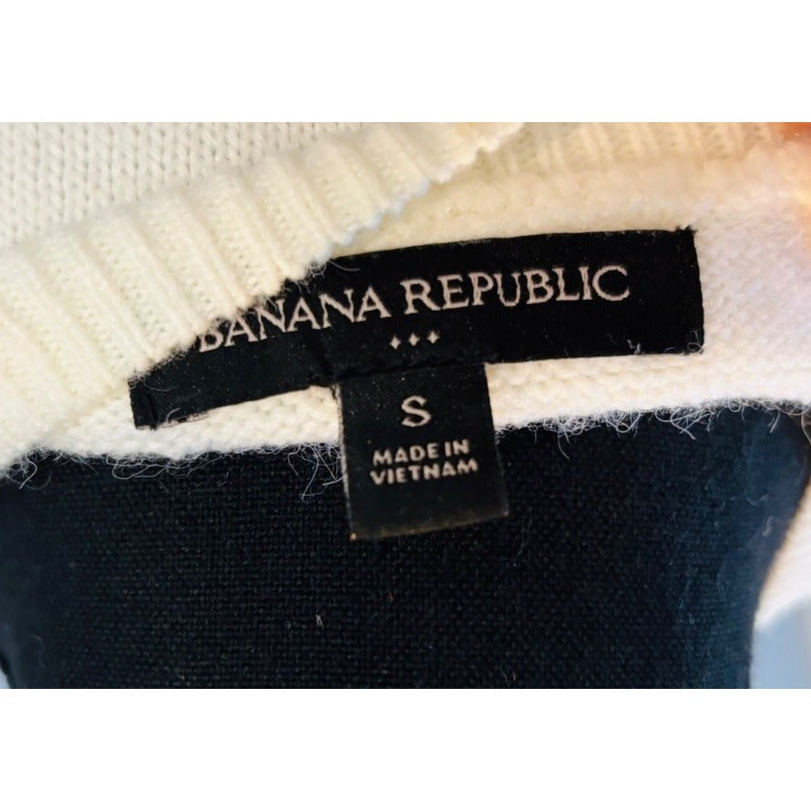 Banana Republic Ecru Crewneck Sweater Woman’s Size Small