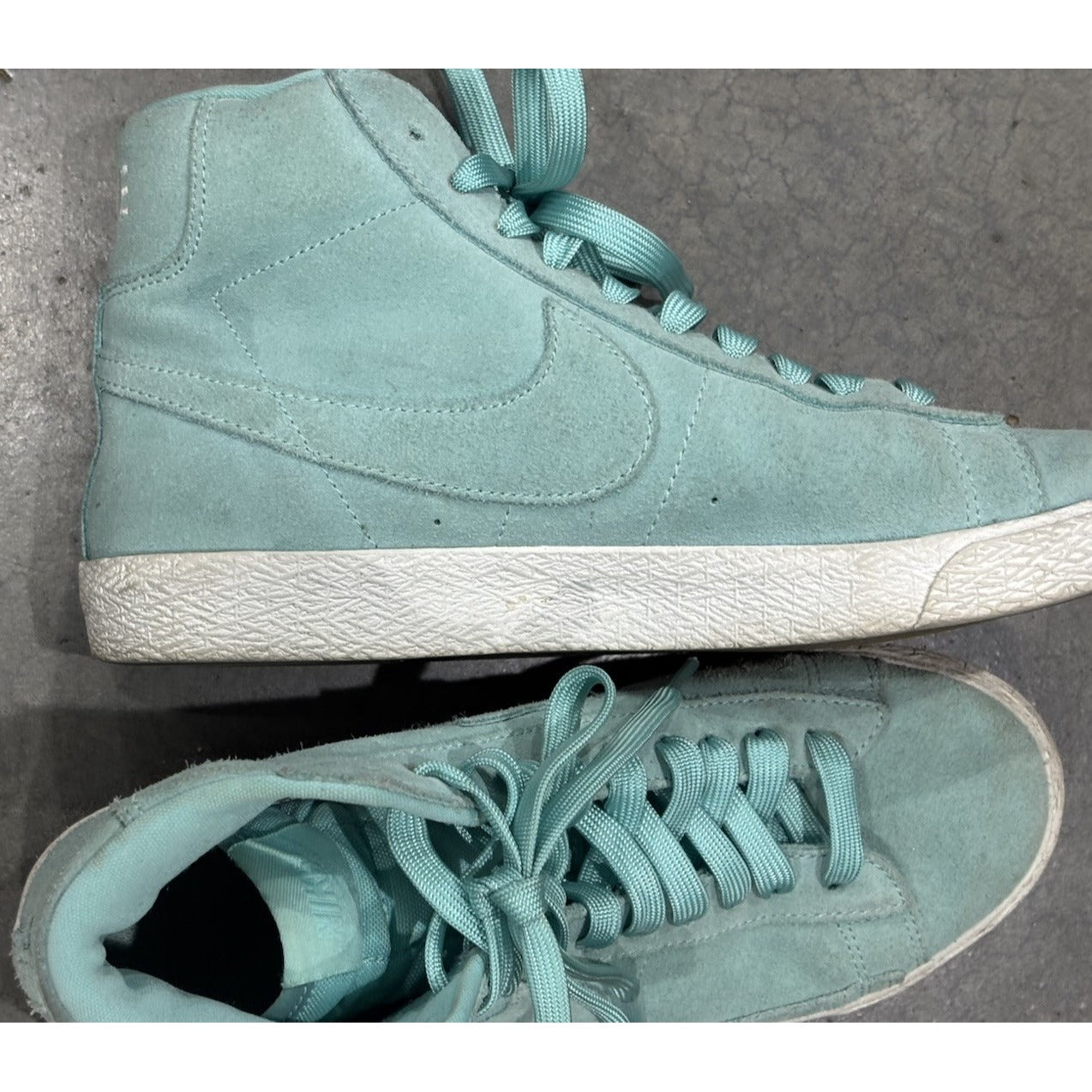 2017 Nike Blazer Mid Island Green Youth Size 6