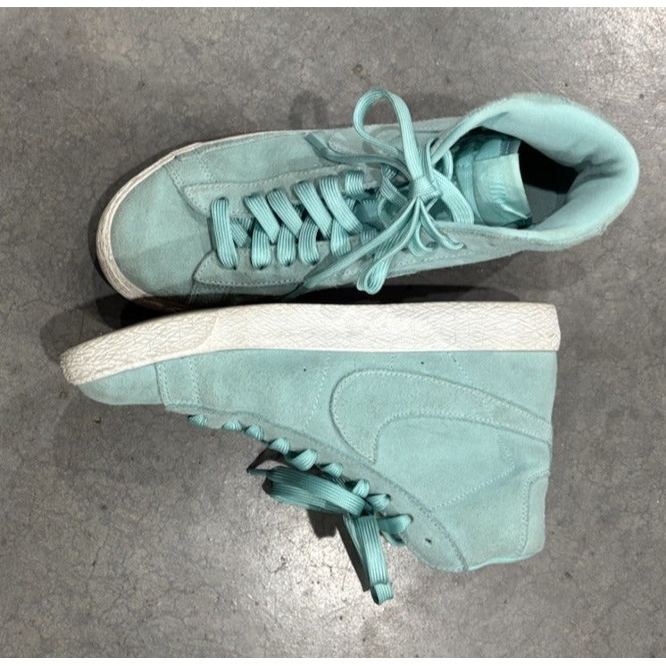 2017 Nike Blazer Mid Island Green Youth Size 6