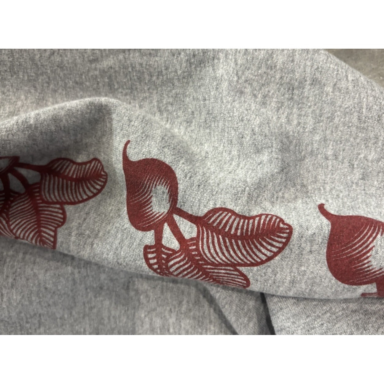 Schrute Farms The Office Hoodie Small Gray Dwight Shrute Bed Breakfast Winery L