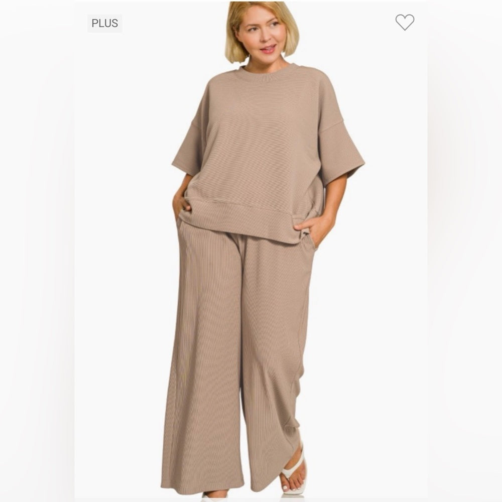 Zenana Plus scuba 3/4 sleeve pullover & pants set