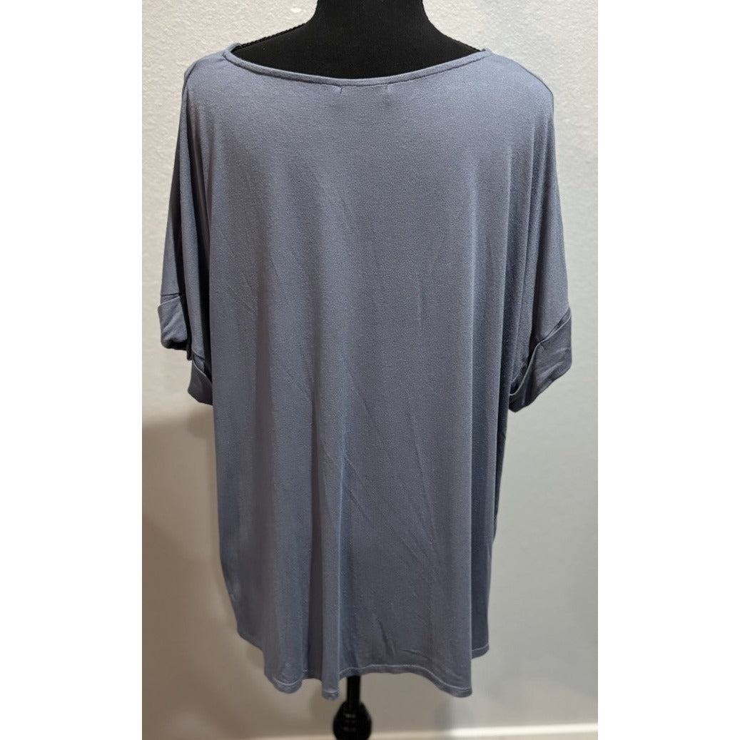 Zenana light blue top w/ Twist Bottom Short Sleeve Size 1X