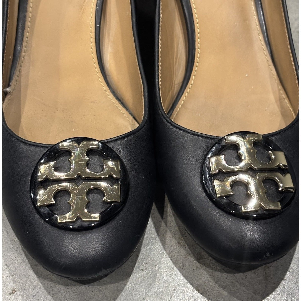 Tory Burch Chelsea Pump in Black  Napa leather size 7.5