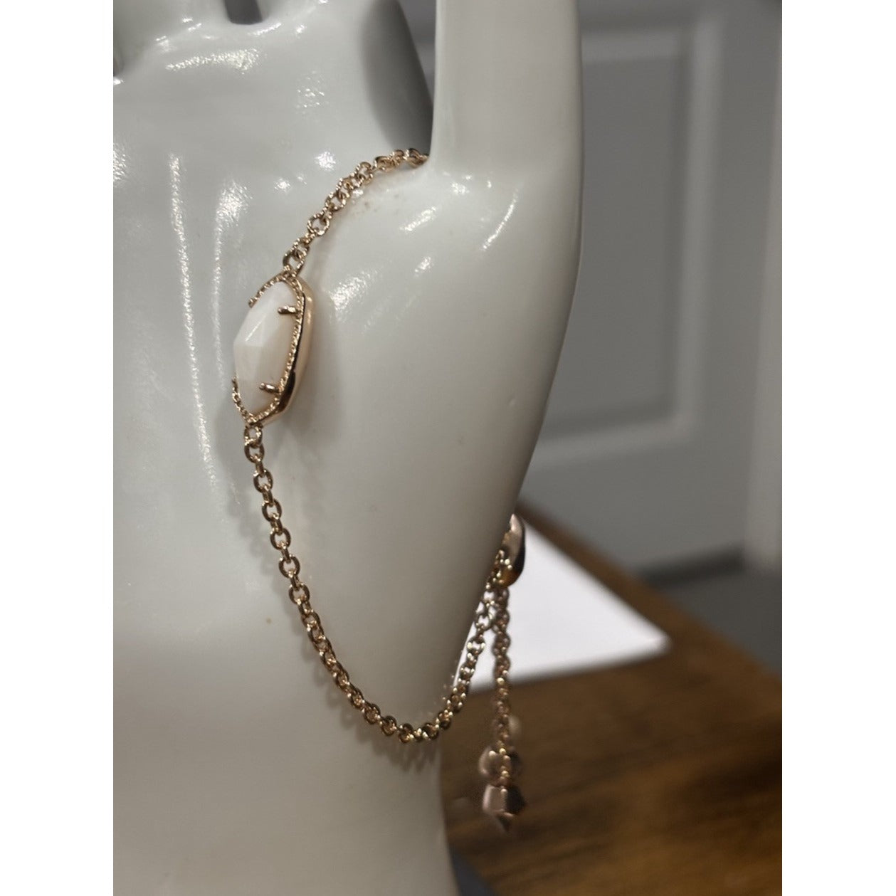 KENDRA SCOTT ELAINA MOTHER OF PEARL ROSE GOLD PLATED BRASS CHAIN BRACELET