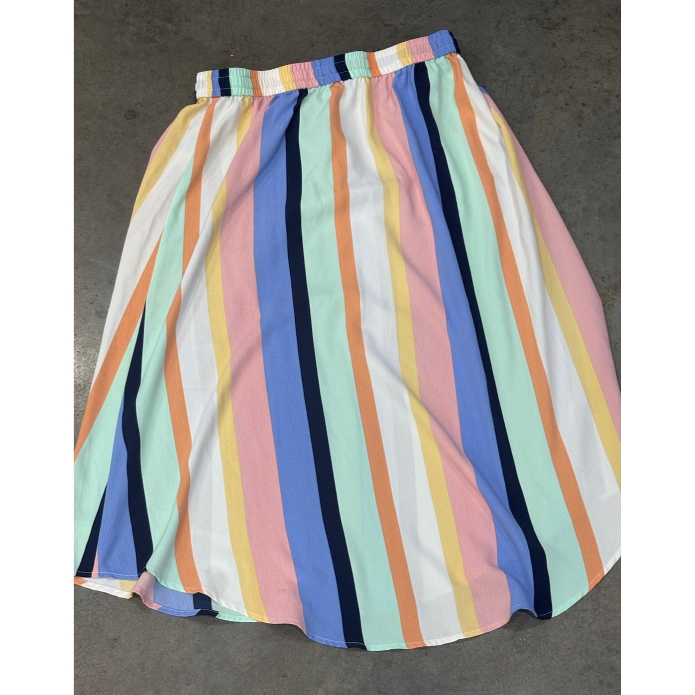 Skies Are Blue women's M pastel striped midi skirt, rounded hem, So Cute!