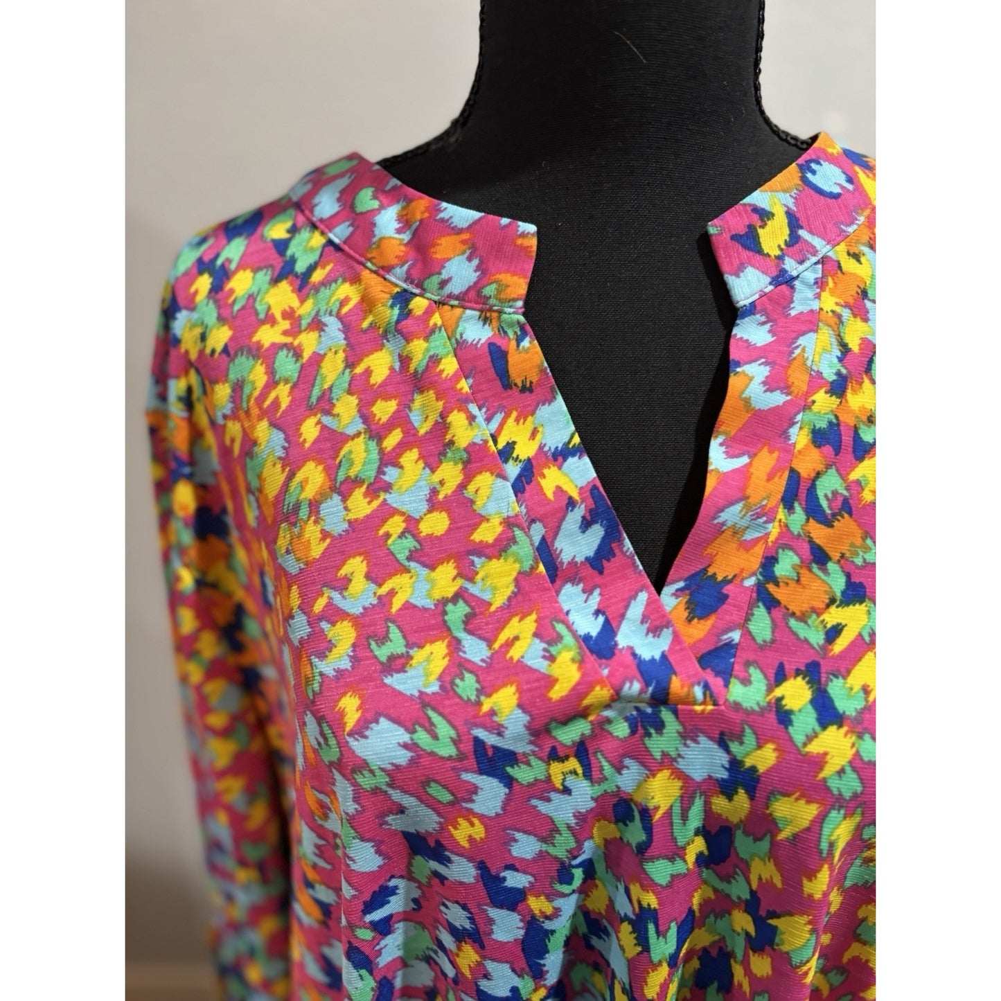 Dear Scarlett 3/4 Sleeve Blouse Bright Colors Size 2XL